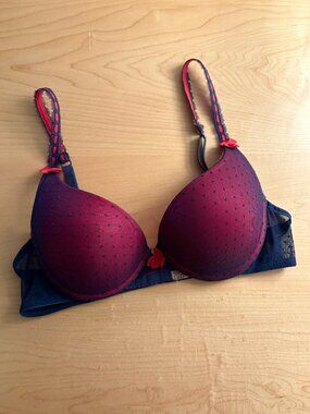 *Vintage* Victoria's Secret Sexy Lil Things Push-Up Bra / 34B
